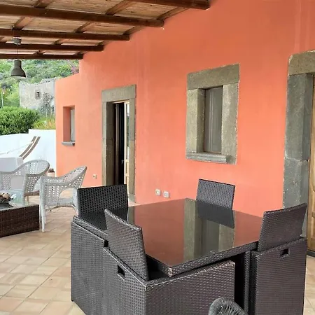 Holiday home Casa Il Faro - Vista Mare, 100 Mt Dalla *